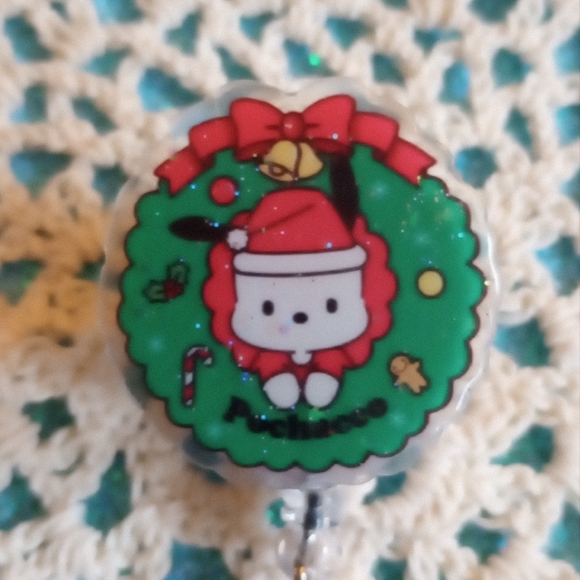 Hello Kitty Christmas Wreath Badge Reel - Picture 5 of 5